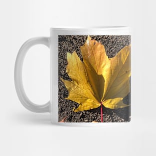 Yellow leaf Mug